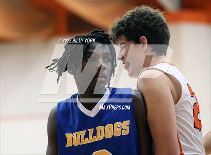 Thumbnail 2 in Grand Saline vs Chapel Hill photogallery.