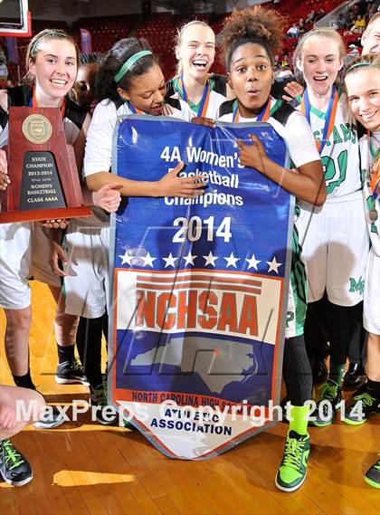 Thumbnail 1 in Myers Park vs. Southeast Raleigh (NCHSAA 4A Final) photogallery.