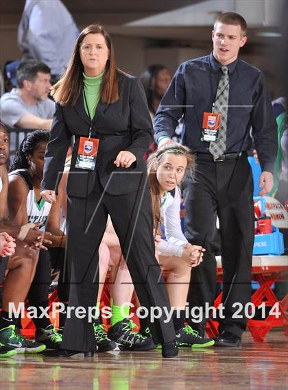 Thumbnail 1 in Myers Park vs. Southeast Raleigh (NCHSAA 4A Final) photogallery.