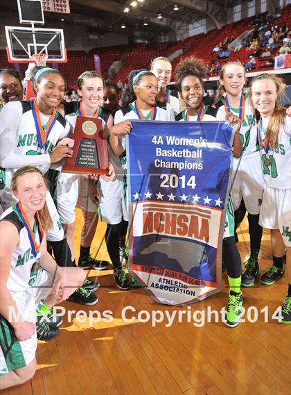 Thumbnail 3 in Myers Park vs. Southeast Raleigh (NCHSAA 4A Final) photogallery.