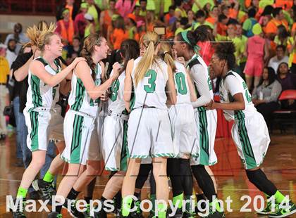 Thumbnail 1 in Myers Park vs. Southeast Raleigh (NCHSAA 4A Final) photogallery.