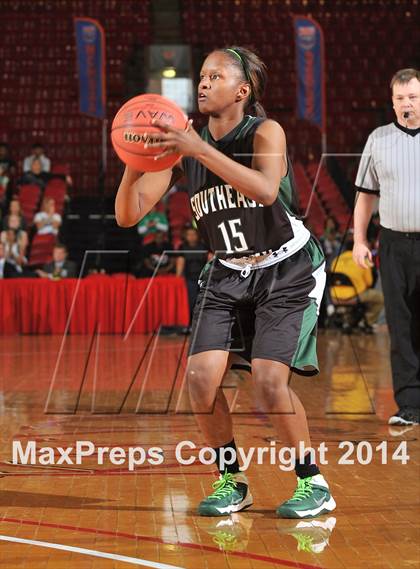 Thumbnail 1 in Myers Park vs. Southeast Raleigh (NCHSAA 4A Final) photogallery.