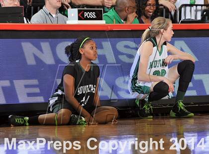 Thumbnail 1 in Myers Park vs. Southeast Raleigh (NCHSAA 4A Final) photogallery.