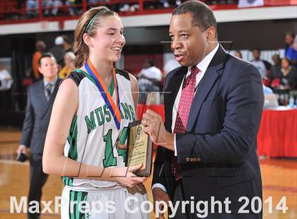 Thumbnail 3 in Myers Park vs. Southeast Raleigh (NCHSAA 4A Final) photogallery.