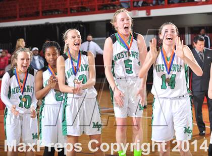 Thumbnail 2 in Myers Park vs. Southeast Raleigh (NCHSAA 4A Final) photogallery.