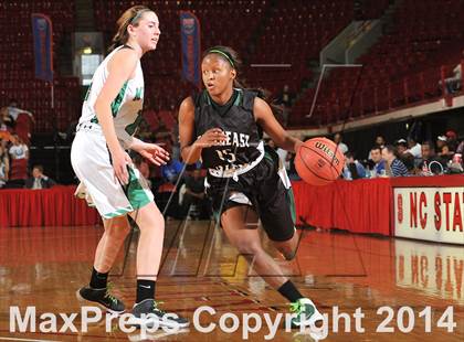 Thumbnail 1 in Myers Park vs. Southeast Raleigh (NCHSAA 4A Final) photogallery.