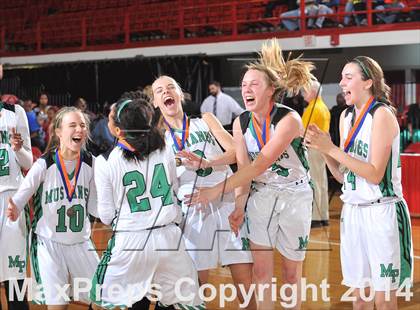 Thumbnail 3 in Myers Park vs. Southeast Raleigh (NCHSAA 4A Final) photogallery.