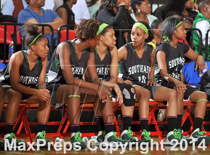 Thumbnail 2 in Myers Park vs. Southeast Raleigh (NCHSAA 4A Final) photogallery.