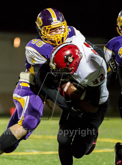 Thumbnail 3 in Elkhorn vs Pewaukee (WIAA D3 Round 1 Playoff) photogallery.