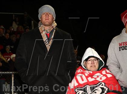 Thumbnail 2 in Elkhorn vs Pewaukee (WIAA D3 Round 1 Playoff) photogallery.
