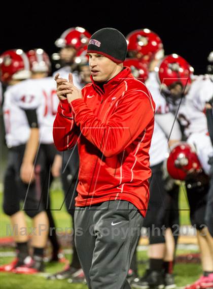 Thumbnail 2 in Elkhorn vs Pewaukee (WIAA D3 Round 1 Playoff) photogallery.