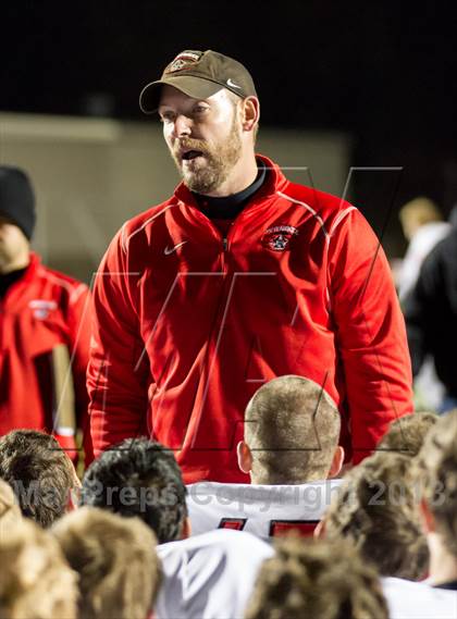 Thumbnail 3 in Elkhorn vs Pewaukee (WIAA D3 Round 1 Playoff) photogallery.