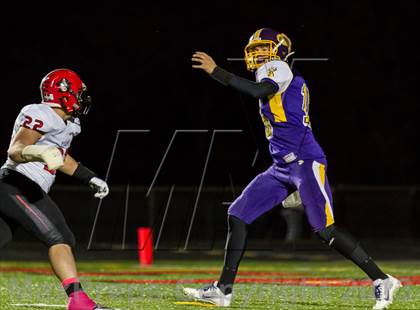Thumbnail 1 in Elkhorn vs Pewaukee (WIAA D3 Round 1 Playoff) photogallery.
