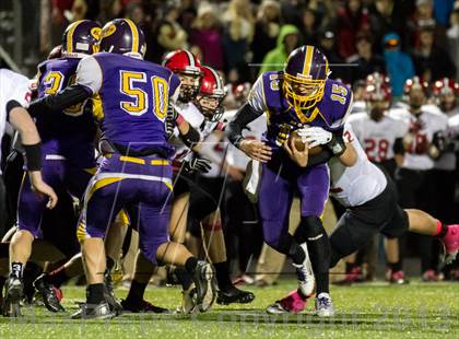 Thumbnail 1 in Elkhorn vs Pewaukee (WIAA D3 Round 1 Playoff) photogallery.