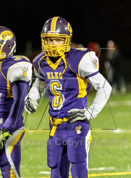 Thumbnail 2 in Elkhorn vs Pewaukee (WIAA D3 Round 1 Playoff) photogallery.