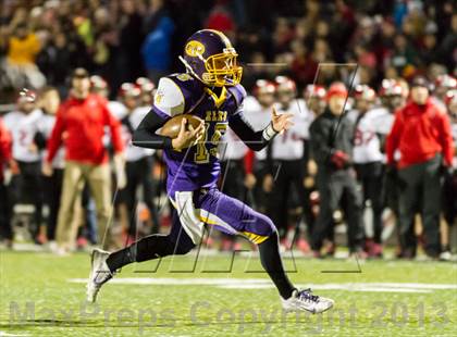 Thumbnail 2 in Elkhorn vs Pewaukee (WIAA D3 Round 1 Playoff) photogallery.