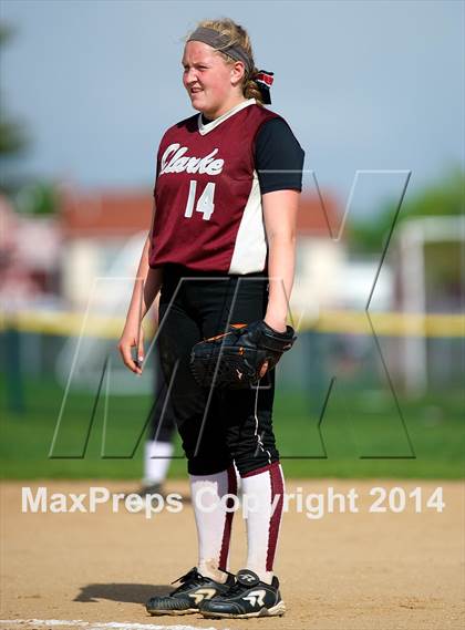 Thumbnail 2 in Clarke @ Island Trees (Section VIII Class A Semifinal) photogallery.