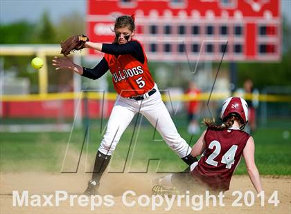 Thumbnail 3 in Clarke @ Island Trees (Section VIII Class A Semifinal) photogallery.