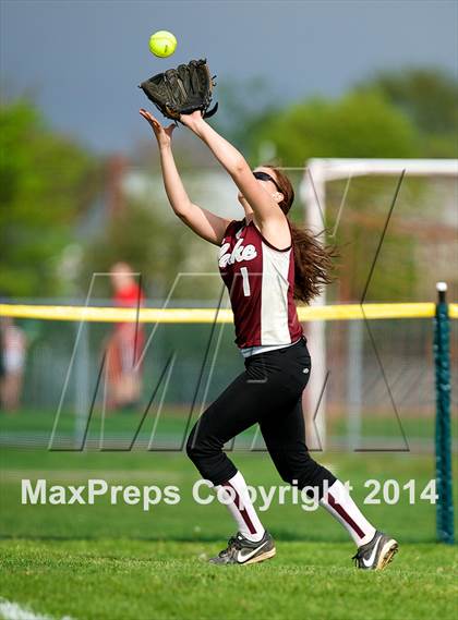 Thumbnail 2 in Clarke @ Island Trees (Section VIII Class A Semifinal) photogallery.