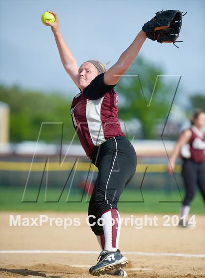 Thumbnail 2 in Clarke @ Island Trees (Section VIII Class A Semifinal) photogallery.
