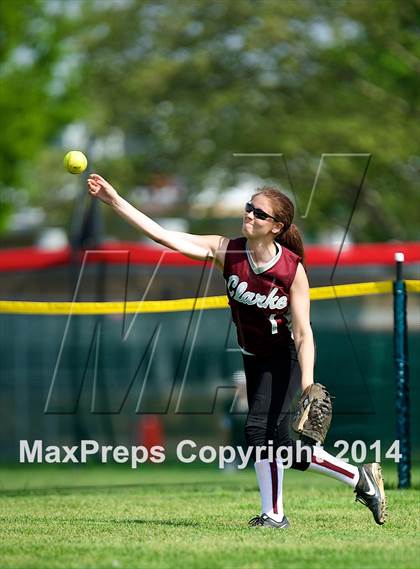 Thumbnail 3 in Clarke @ Island Trees (Section VIII Class A Semifinal) photogallery.