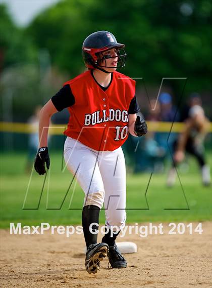 Thumbnail 1 in Clarke @ Island Trees (Section VIII Class A Semifinal) photogallery.