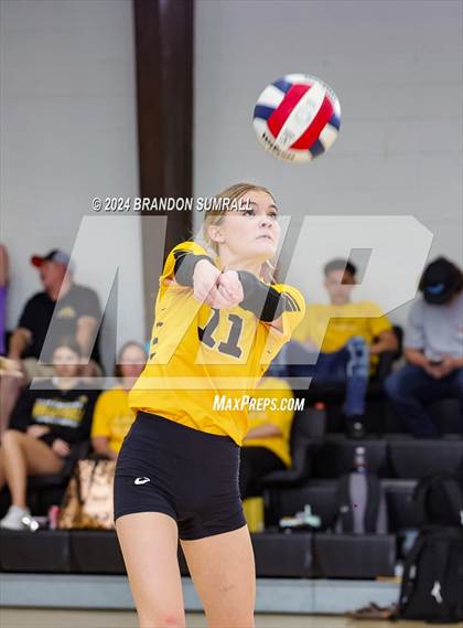 Thumbnail 2 in Isabella vs Jemison (Chilton County Tournament) photogallery.