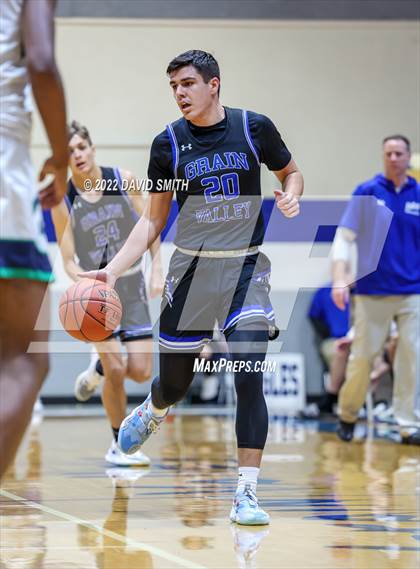 Thumbnail 3 in Grain Valley vs St. Michael the Archangel - Sonic Showdown photogallery.