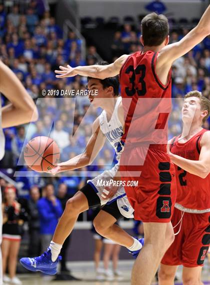 Thumbnail 3 in Pleasant Grove vs. American Fork (UHSAA 6A Final) photogallery.
