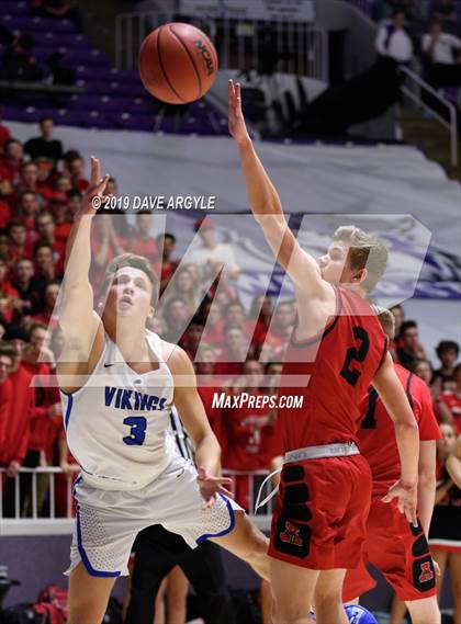 Thumbnail 3 in Pleasant Grove vs. American Fork (UHSAA 6A Final) photogallery.