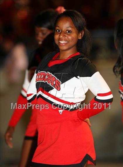 Thumbnail 2 in Long Beach Poly @ Lakewood photogallery.
