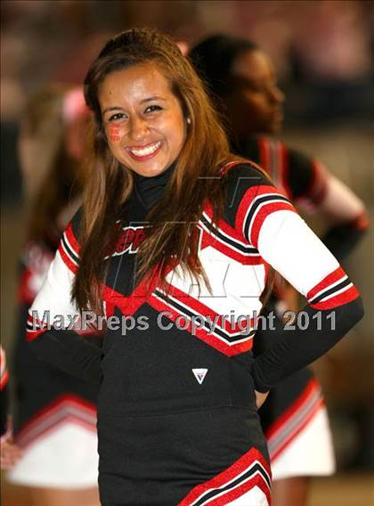 Thumbnail 2 in Long Beach Poly @ Lakewood photogallery.