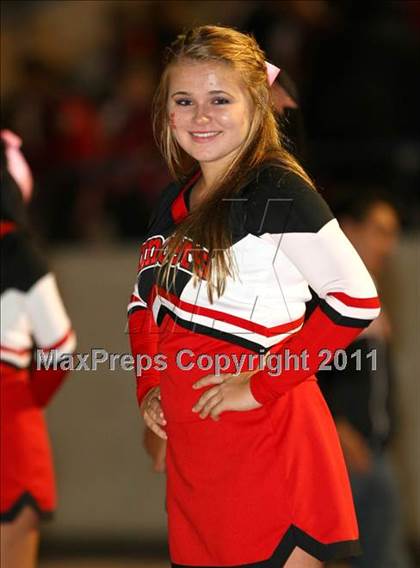 Thumbnail 3 in Long Beach Poly @ Lakewood photogallery.