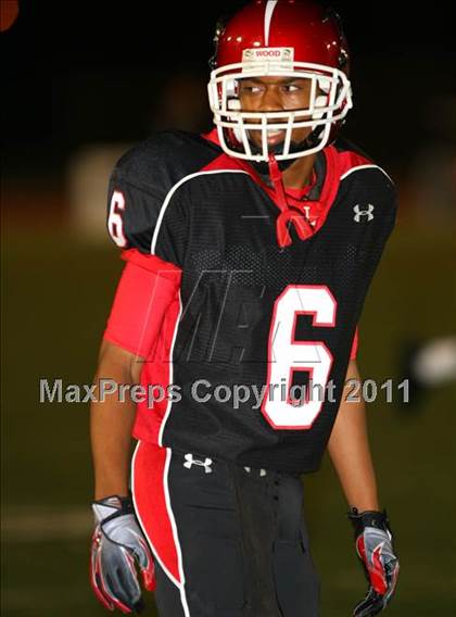 Thumbnail 2 in Long Beach Poly @ Lakewood photogallery.