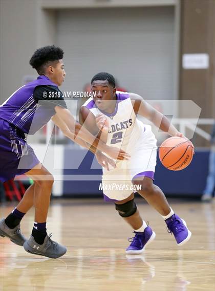 Thumbnail 1 in Ridge Point vs. Angleton (McDonald's Texas Invitational) photogallery.