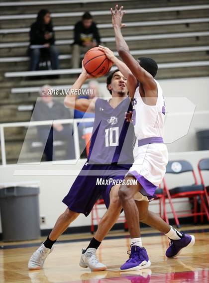 Thumbnail 1 in Ridge Point vs. Angleton (McDonald's Texas Invitational) photogallery.