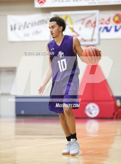 Thumbnail 1 in Ridge Point vs. Angleton (McDonald's Texas Invitational) photogallery.