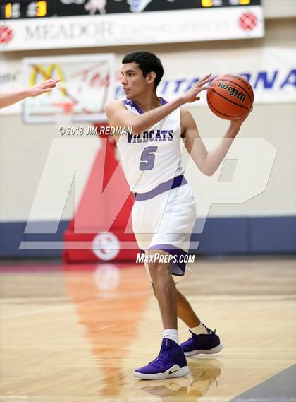 Thumbnail 1 in Ridge Point vs. Angleton (McDonald's Texas Invitational) photogallery.