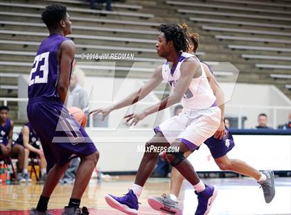 Thumbnail 3 in Ridge Point vs. Angleton (McDonald's Texas Invitational) photogallery.