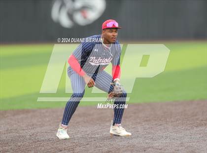 Thumbnail 2 in Blessed Trinity vs. Lewisburg photogallery.
