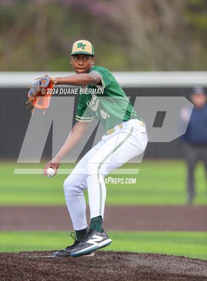 Thumbnail 3 in Blessed Trinity vs. Lewisburg photogallery.