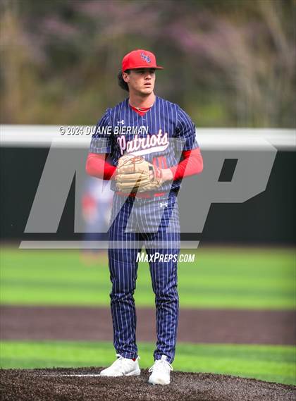 Thumbnail 2 in Blessed Trinity vs. Lewisburg photogallery.