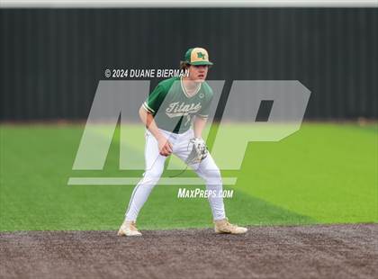 Thumbnail 3 in Blessed Trinity vs. Lewisburg photogallery.