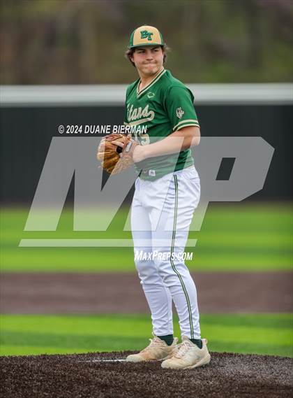 Thumbnail 3 in Blessed Trinity vs. Lewisburg photogallery.