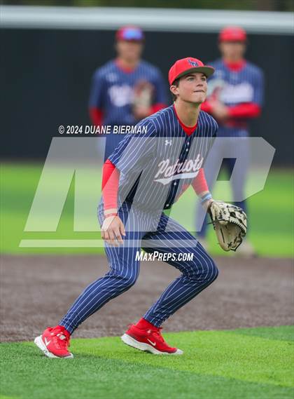 Thumbnail 3 in Blessed Trinity vs. Lewisburg photogallery.