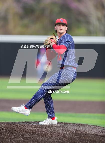 Thumbnail 3 in Blessed Trinity vs. Lewisburg photogallery.