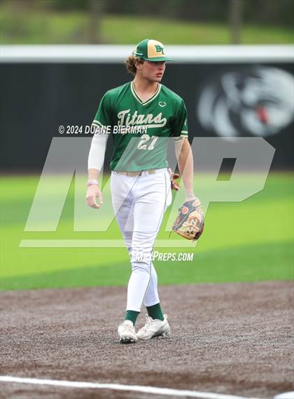 Thumbnail 2 in Blessed Trinity vs. Lewisburg photogallery.