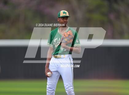 Thumbnail 3 in Blessed Trinity vs. Lewisburg photogallery.