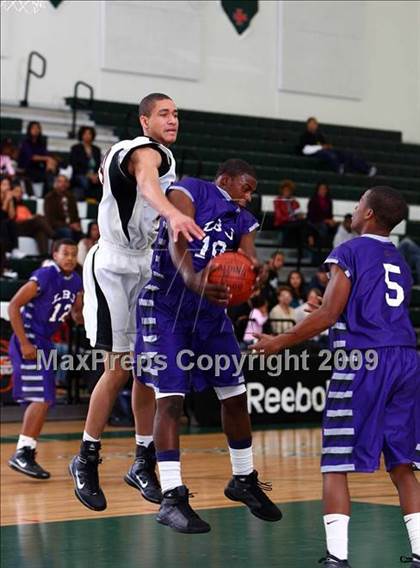 Thumbnail 2 in St. Pius X vs. Johnson (Texas Jamboree) photogallery.
