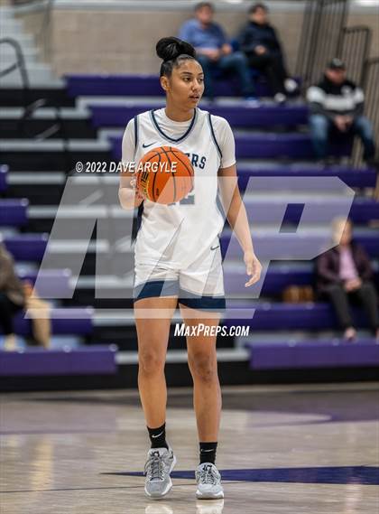 Thumbnail 3 in Fremont vs. Sierra Canyon (Utah Holiday Hoopfest) photogallery.